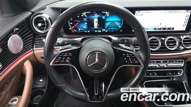 Mercedes-Benz E-Class 2021 — ფოტო 4/32