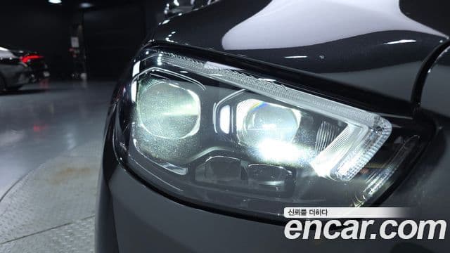 Mercedes-Benz E-Class 2021 — ფოტო 28/32