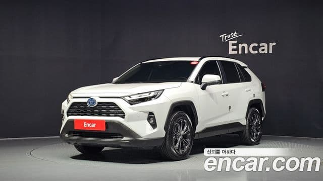 Toyota RAV4 2024 — ფოტო 1/35