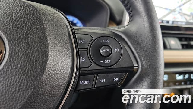 Toyota RAV4 2024 — ფოტო 16/35