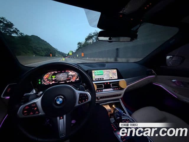 BMW 3 Series 2019 — Şəkil 8/14