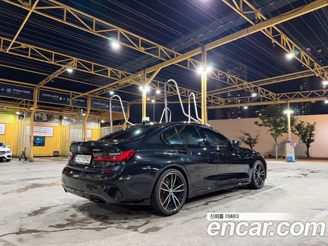 BMW 3 Series 2019 — Şəkil 13/14