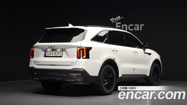 Kia Sorento 2024 — Фото 2/20