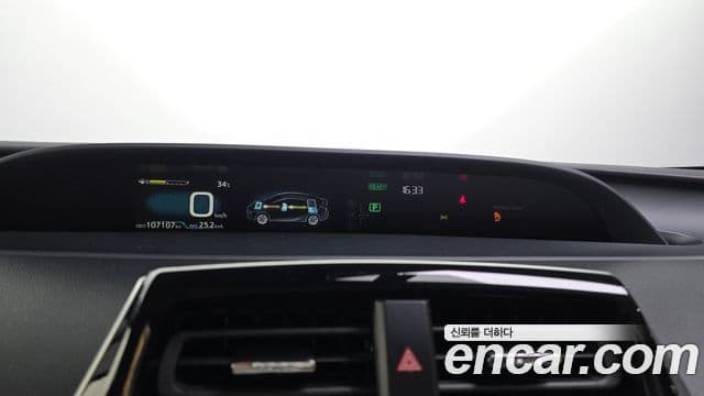Toyota Prius 2019 — Photo 5/20