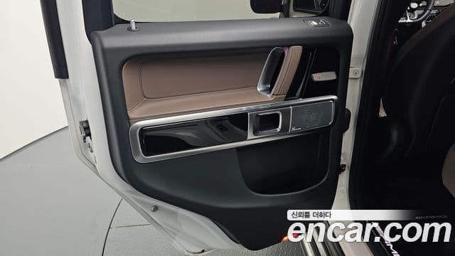 Mercedes-Benz G-Class 2024 — Photo 21/36