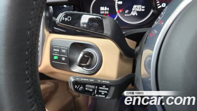 Porsche Cayenne 2023 — Photo 9/30