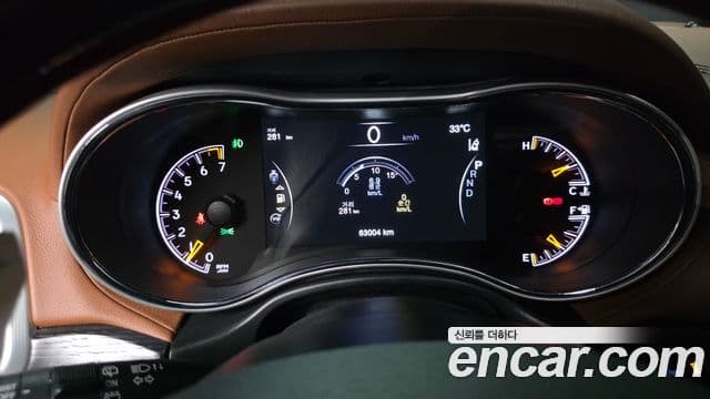 Jeep Grand Cherokee 2020 — ფოტო 16/34