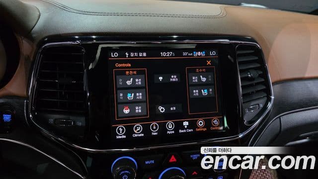 Jeep Grand Cherokee 2020 — ფოტო 22/34