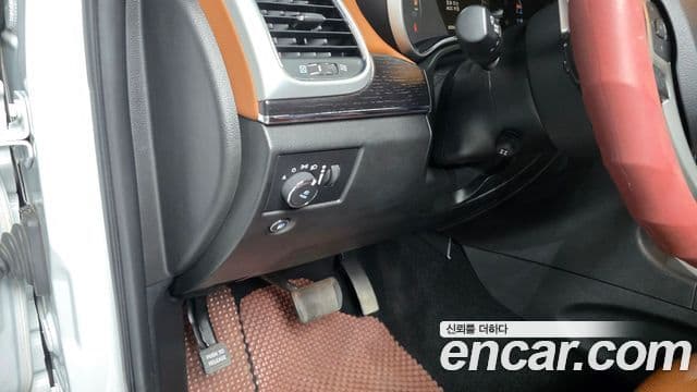 Jeep Grand Cherokee 2020 — ფოტო 31/34
