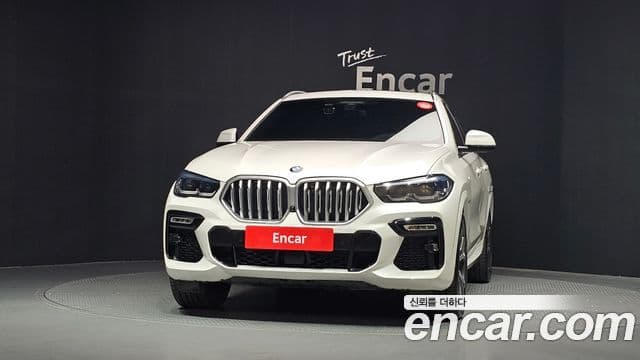 BMW X6 2021 — Photo 11/20