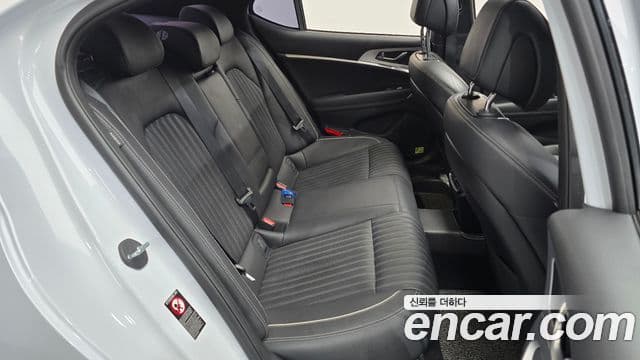 Genesis G70 2019 — Şəkil 18/20