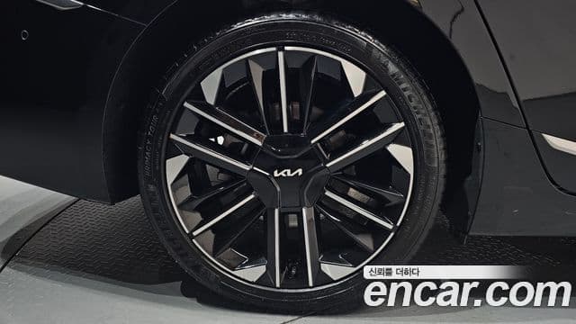 Kia K8 2025 — ფოტო 35/38