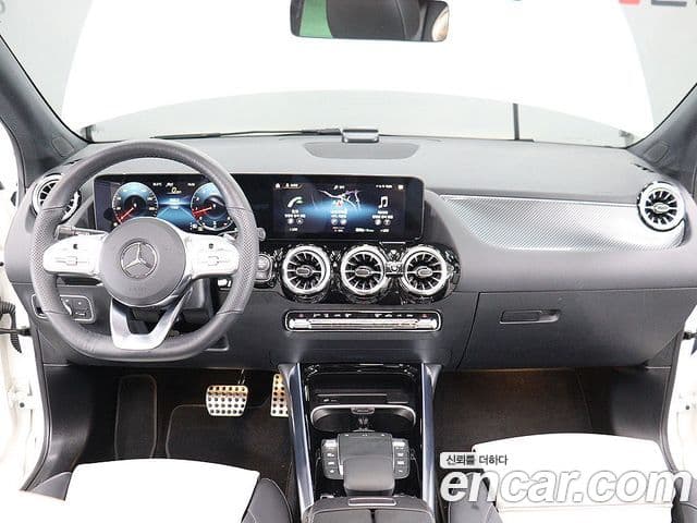 Mercedes-Benz GLA-Class 2023 — Şəkil 6/20