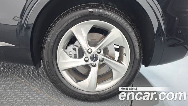 Genesis GV70 2024 — ფოტო 26/35