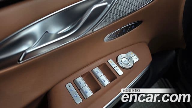 Genesis GV70 2024 — ფოტო 10/35