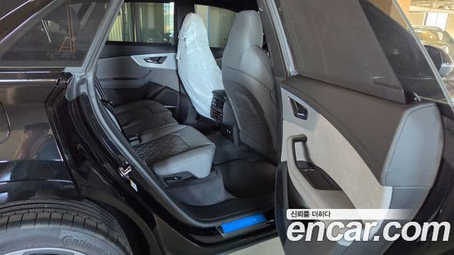Audi Q8 2026 — Şəkil 18/20