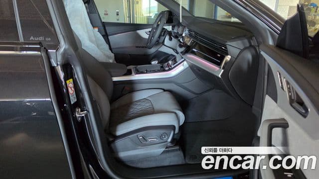 Audi Q8 2026 — Şəkil 19/20