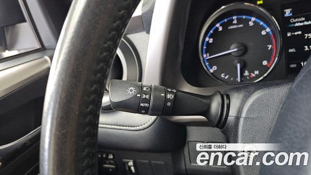Toyota RAV4 2018 — Photo 1/20
