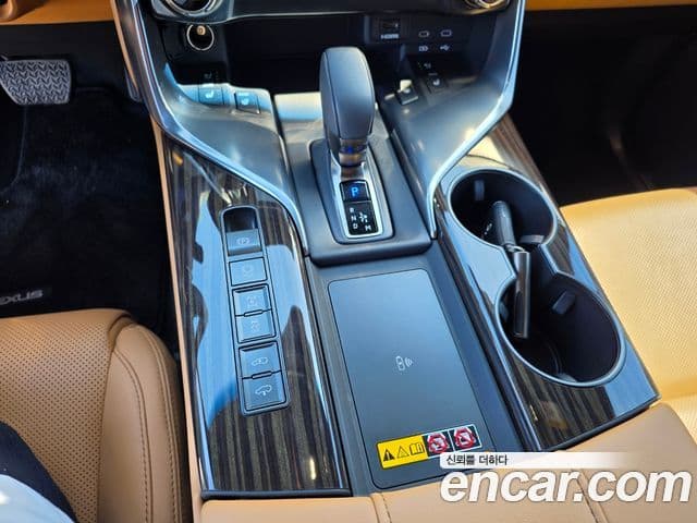 Lexus LX 2025 — Photo 20/20