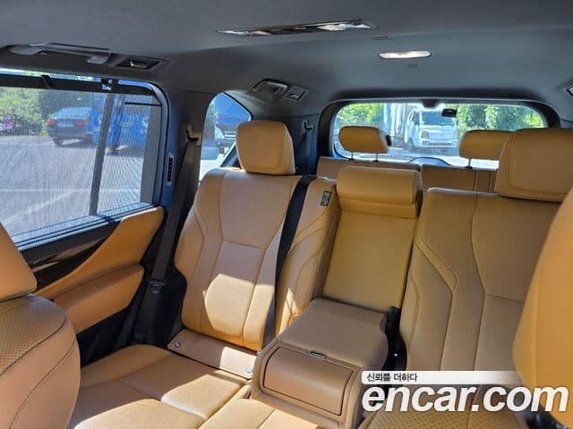 Lexus LX 2025 — Photo 4/20