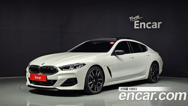 BMW 8 Series 2025 — Photo 13/20