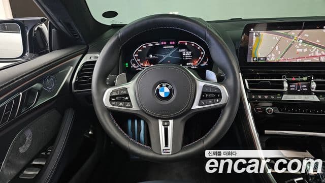 BMW 8 Series 2025 — Photo 6/20