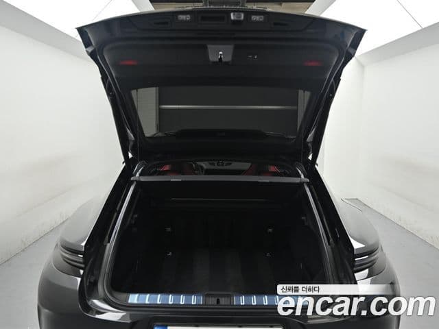 Porsche Panamera 2025 — Photo 9/20