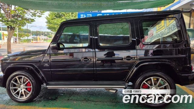 Mercedes-Benz G-Class 2019 — Photo 6/8