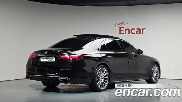 Mercedes-Benz S-Class 2021 — Photo 7/41