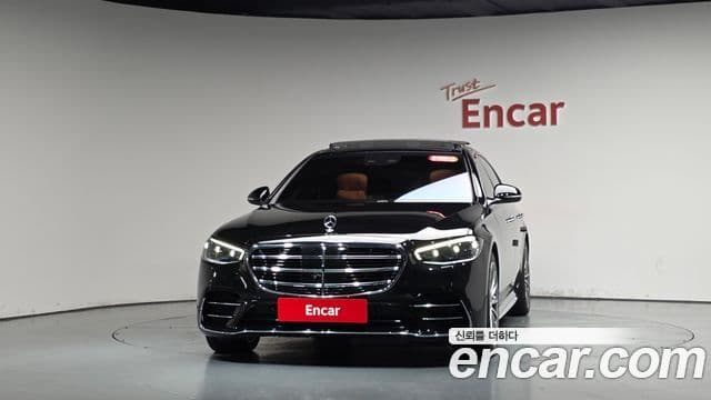 Mercedes-Benz S-Class 2021 — Photo 12/41