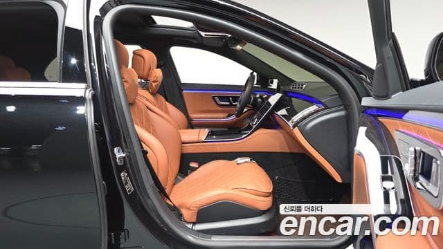 Mercedes-Benz S-Class 2021 — Photo 26/41