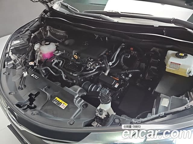 Toyota Sienna 2023 — ფოტო 17/20