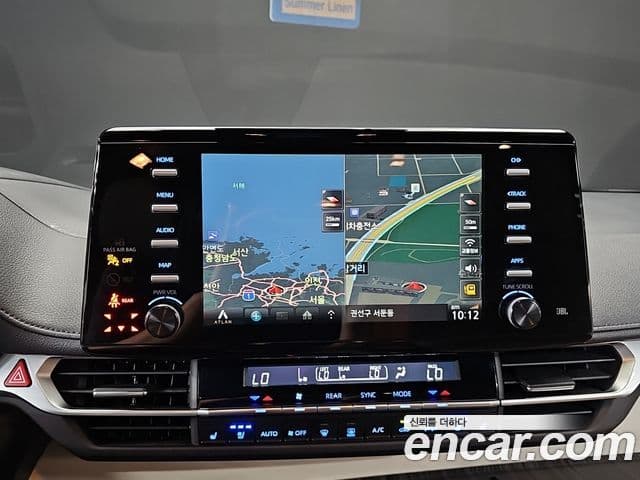 Toyota Sienna 2023 — ფოტო 18/20