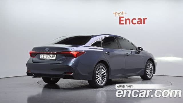 Toyota Avalon 2020 — Photo 9/20