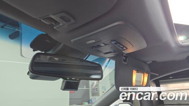 Toyota Avalon 2020 — Photo 20/20