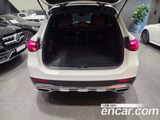 Mercedes-Benz GLC-Class 2026 — Photo 14/20