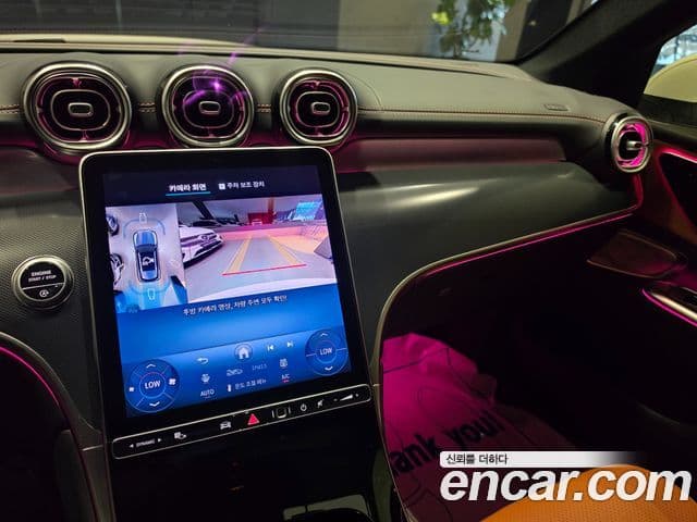 Mercedes-Benz GLC-Class 2026 — Photo 6/20