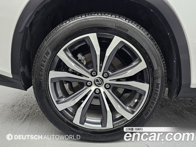 Lexus RX450h 2018 — ფოტო 8/20