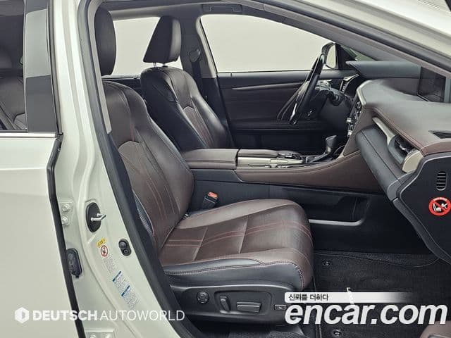 Lexus RX450h 2018 — ფოტო 18/20