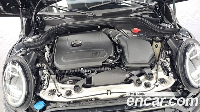 Mini Cooper S Convertible 2025 — Фото 6/20
