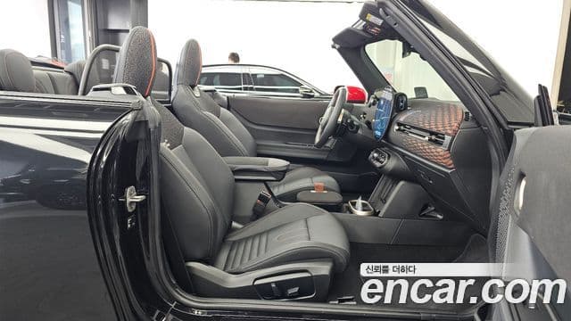 Mini Cooper S Convertible 2025 — Фото 11/20