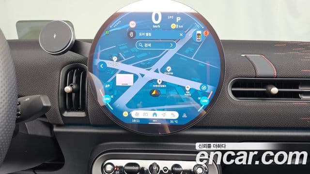 Mini Cooper S Convertible 2025 — Фото 14/20