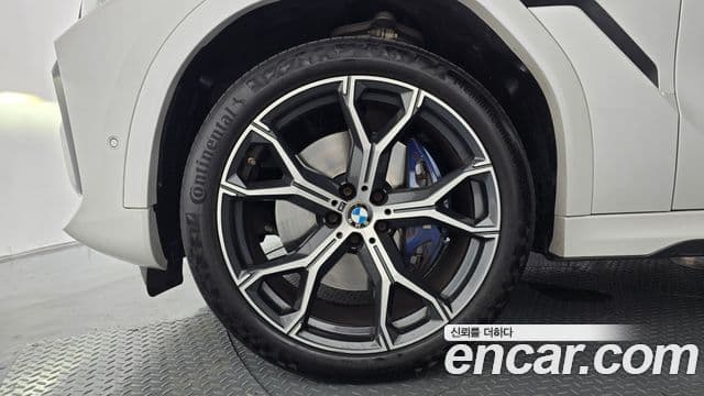 BMW X6 2021 — Photo 3/33