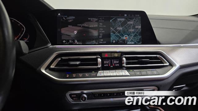 BMW X6 2021 — Photo 22/33