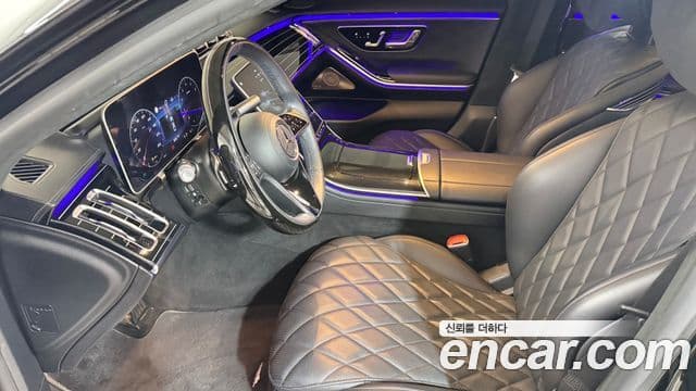 Mercedes-Benz S-Class 2023 — Photo 8/20