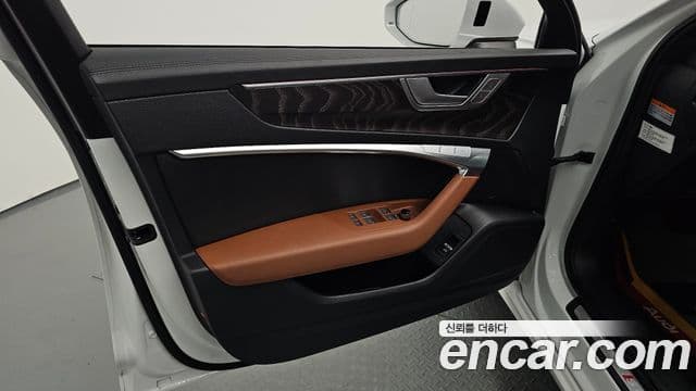 Audi A6 2023 — Photo 4/34