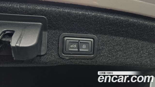 Audi A6 2023 — Photo 6/34