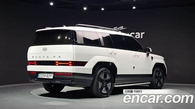 Hyundai Santa Fe 2024 — Photo 5/31