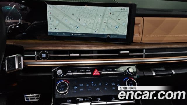 Hyundai Santa Fe 2024 — Photo 27/31