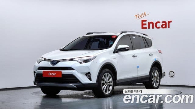 Toyota RAV4 2018 — Şəkil 11/20
